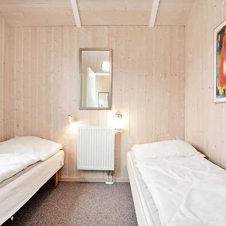 Ferienhaus 4 Star In Ottendorf